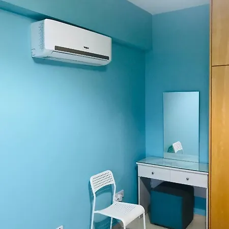 Pool Apartment Larnaka